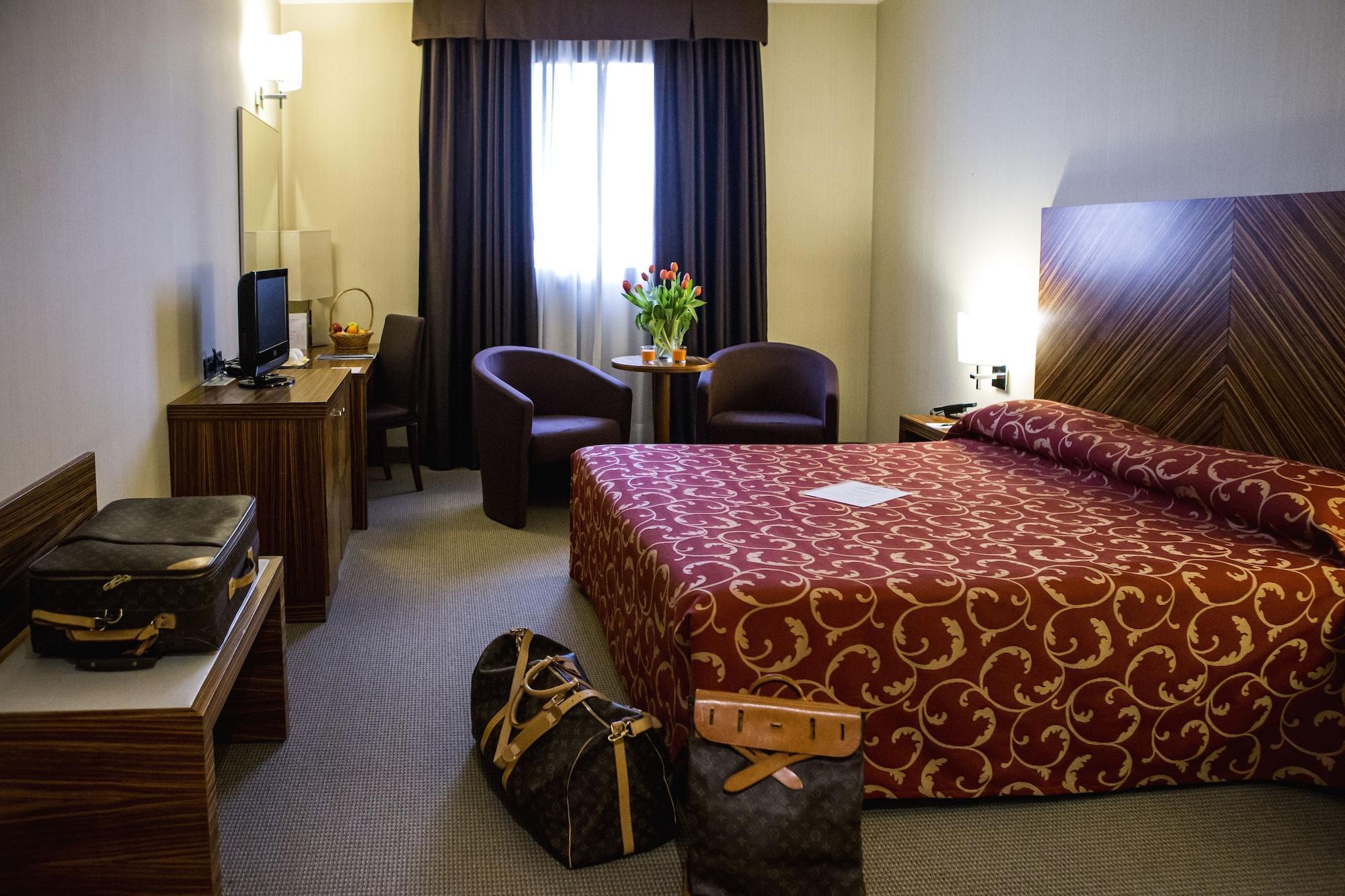 Mh Hotel Piacenza Fiera Zewnętrze zdjęcie