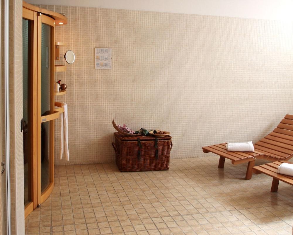 Mh Hotel Piacenza Fiera Zewnętrze zdjęcie