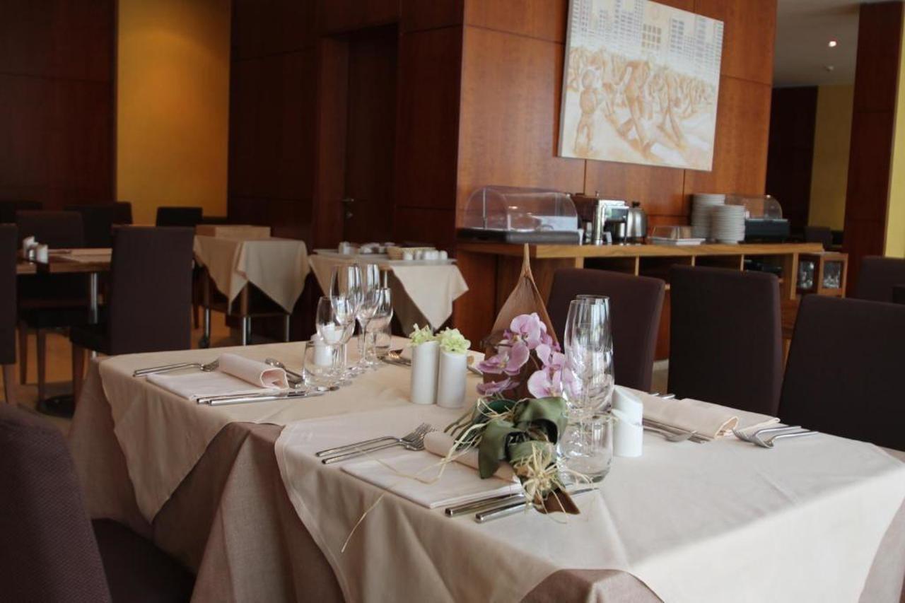Mh Hotel Piacenza Fiera Zewnętrze zdjęcie