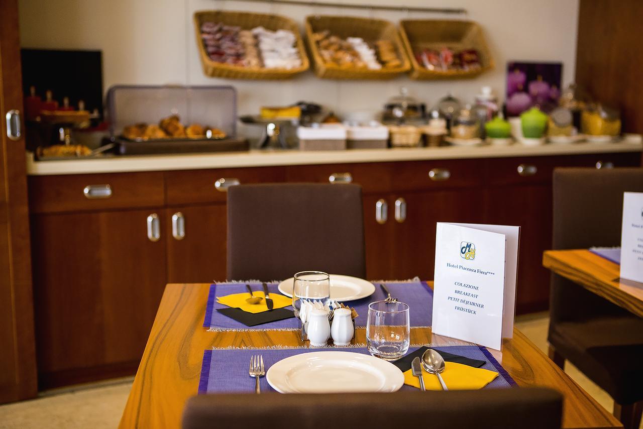 Mh Hotel Piacenza Fiera Zewnętrze zdjęcie