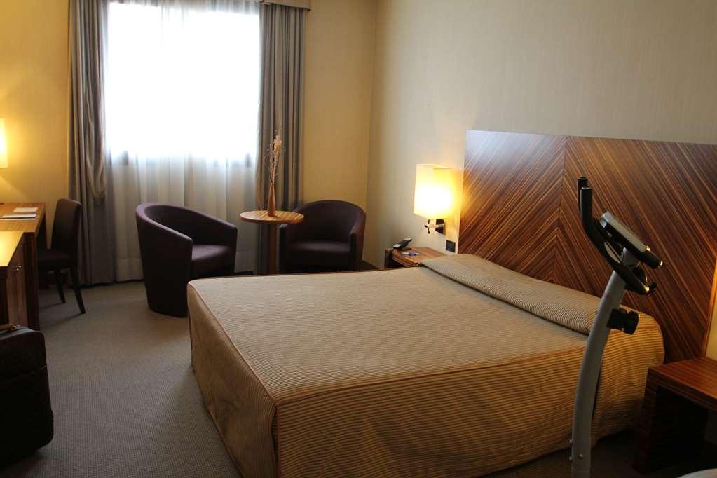 Mh Hotel Piacenza Fiera Pokój zdjęcie